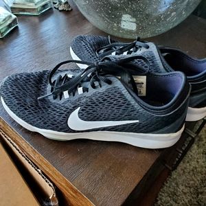 Nike woman's ZOOM shoes